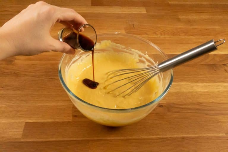 Pâte à crêpes - Ajouter la vanille